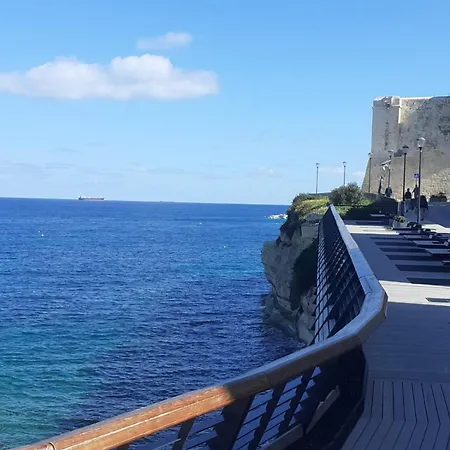 Side Sea View C, Steps Away To Bugibba Jetty, For The Blue Lagoon Boats And Other Islands *
